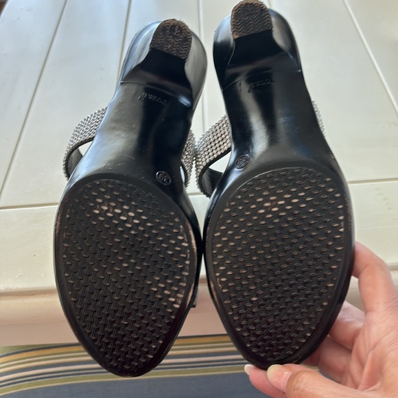 Like new sparkly heels. 2” heels. Very light weight. Worn only a couple of times - Picture 3 of 4